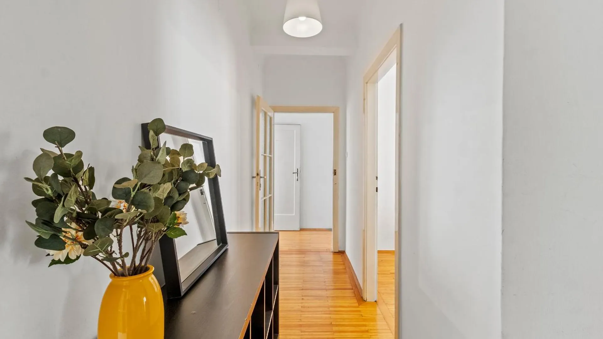 Central 4-Br-Apartment For Up To 12 People 비엔나 0*,