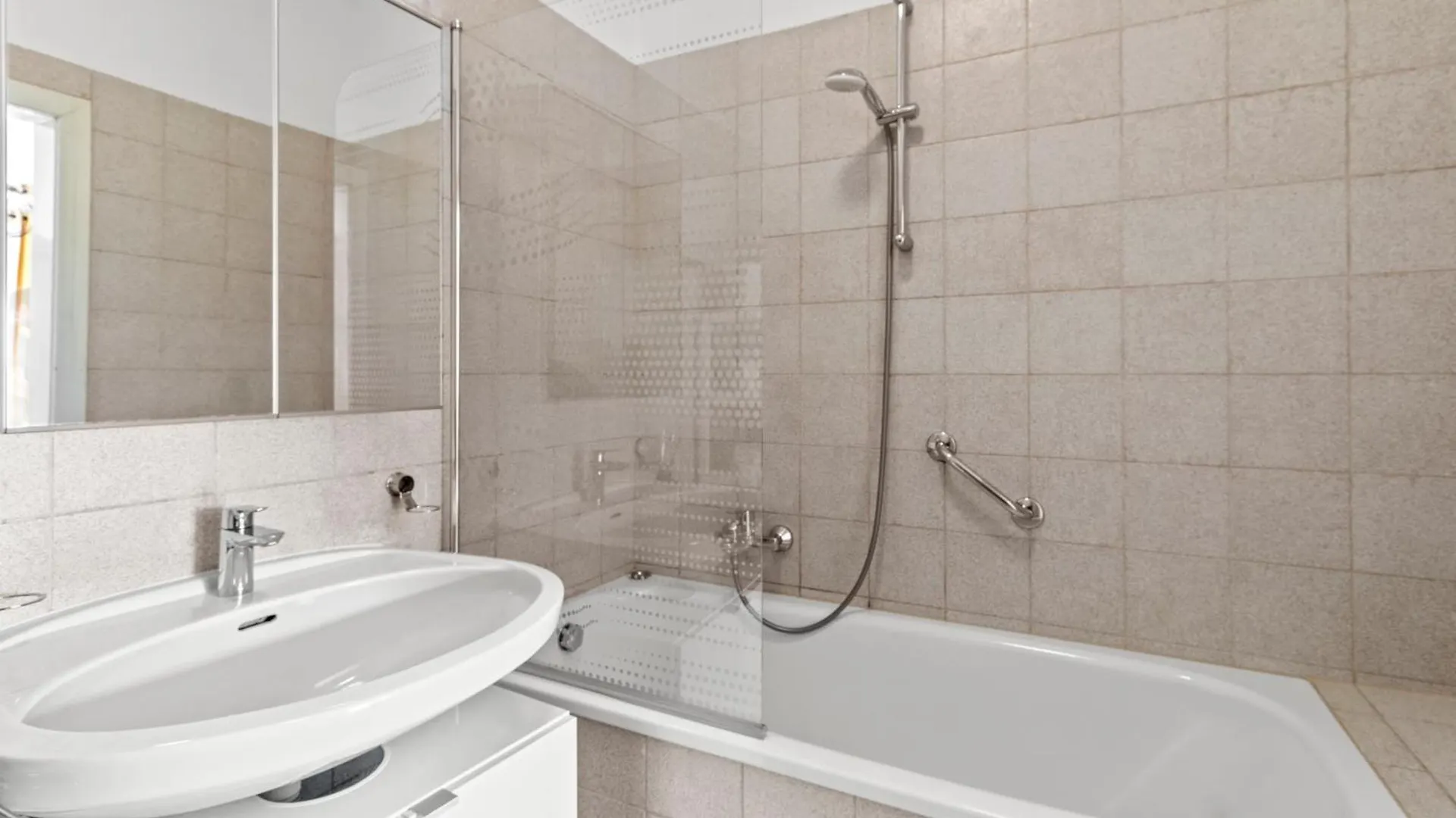 Central 4-Br-Apartment For Up To 12 People 비엔나 아파트